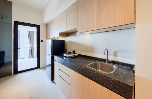 Pagedangan Apartment | Splendid 1Br At Carstensz Residence