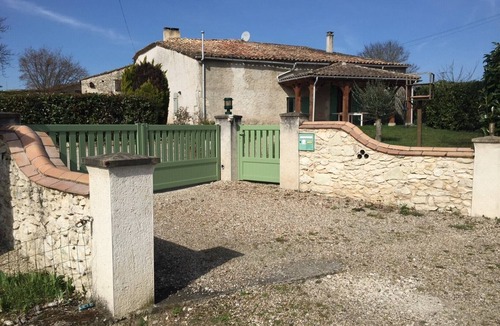 Razac-de-Saussignac House | Splendid and spacious fully equipped country house with swimming pool