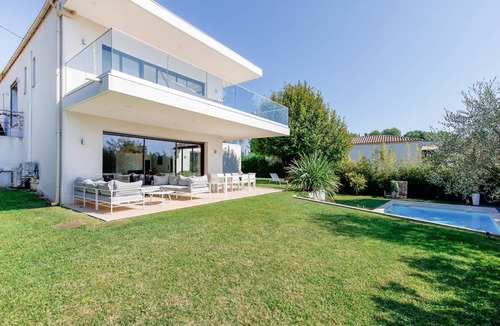 Mougins House | Splendid contemporary villa for your dream holiday in Mougins