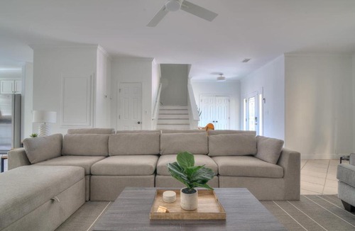 Destin House | Splendid Home With Private Pool and Hot Tub Patio, 8mn Walk to Beach, Pets Welcome