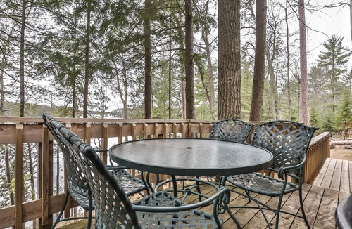 Three Lakes House | Splendid lakefront home with deck, private W/D, fireplace, and patio area