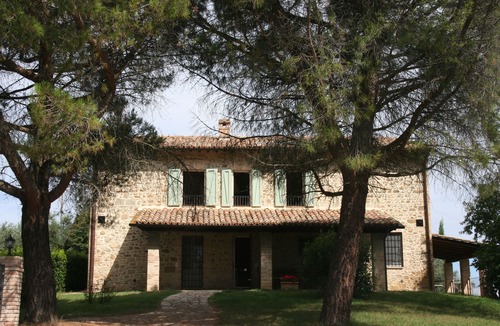 Gualdo Cattaneo Villa | Splendid private villa for 12 people with swimming pool and olive trees