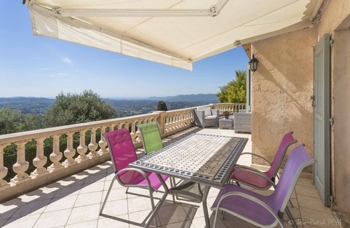 Grasse Villa | Splendid Sea & Surrounding View! ☀ Quiet ♥ Private Heated Pool ★ Aircon