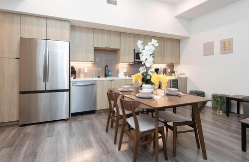 NoHo Arts District Apartment | Splendid Sky Suites