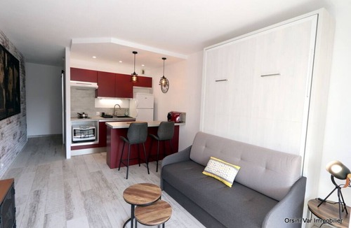 Saint-Raphael Apartment | Splendid studio for 2 by the sea, air conditioning, Wifi, swimming pool, parking