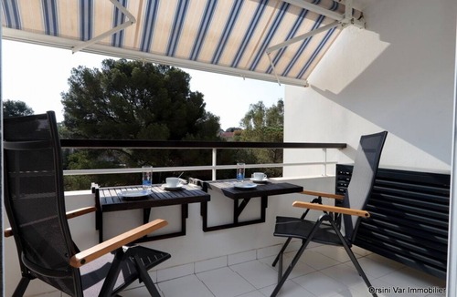 Saint-Raphael Apartment | Splendid studio for 2 by the sea, air conditioning, Wifi, swimming pool, parking