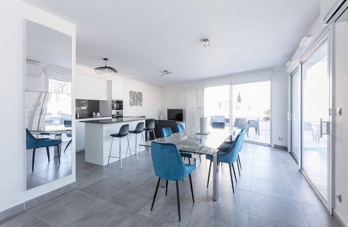 Aiguerelles Apartment | Splendid T4 duplex on the roofs with breathtaking views