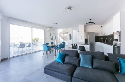 Aiguerelles Apartment | Splendid T4 duplex on the roofs with breathtaking views