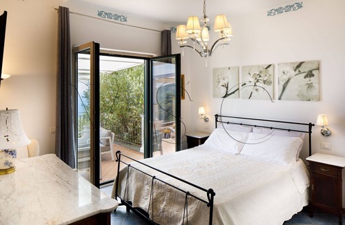 Massa Lubrense Villa | SPLENDORE SU CAPRI - Villa with pool on Sorrentine Peninsula overlooking Capri