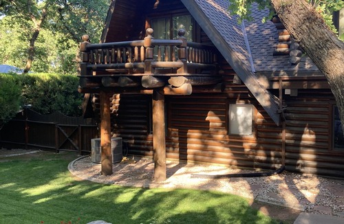 Ogden Cabin | Splinter Shack Ski Lodge in beautiful Ogden UT! Snowbasin only 20 mins away!