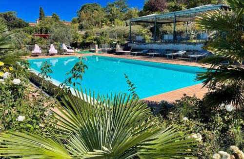 Spoleto Villa | Spoleto Poolside - Sleeps 24