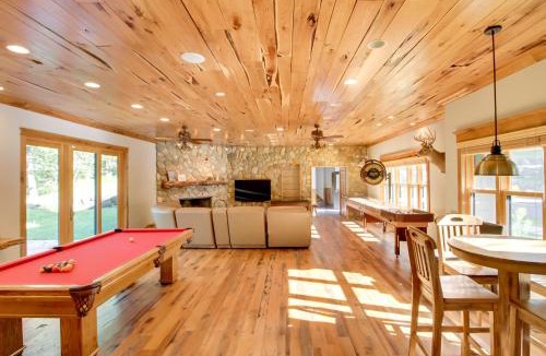 Lake Shore House | Sprawling Minnesota Home w/On-Site Lake Access