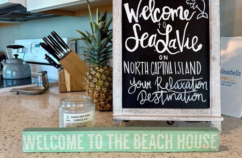 North Captiva House | SPRAWLING PRIVATE BEACHFRONT - Sleeps 10, perfect for a family, 2 golf carts