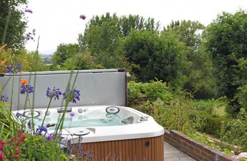 Amberley House | Spring Cottage