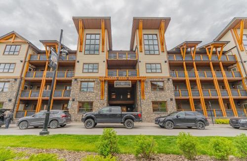 Canmore Apartment | Spring Creek Corner Condo by Canadian Rockies Vacation Rentals