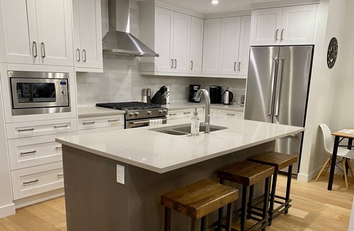 Canmore Apartment | Spring Creek Luxury One Bedroom Sleeps 4