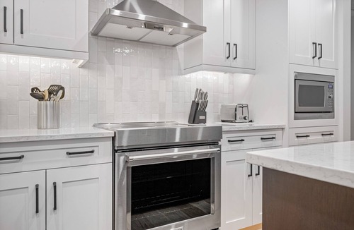 Canmore Condo | Spring Creek Vacations 1 BR Condo 205A