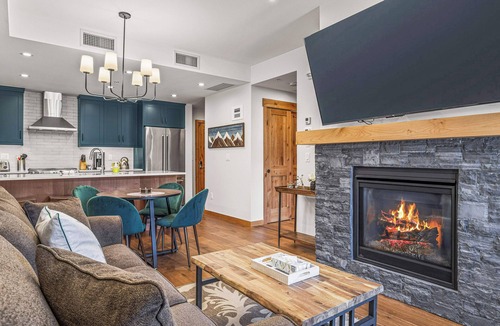 Canmore Condo | Spring Creek Vacations 1 BR Condo 107TM
