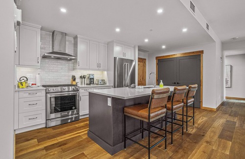 Canmore Condo | Spring Creek Vacations 3 BR Premier Condo 213TM