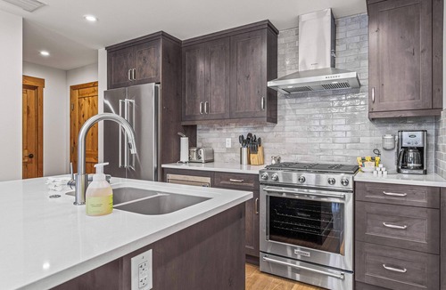 Canmore Condo | Spring Creek Vacations 1 BR Condo 108TM