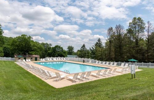 New Holland Resort | Spring Gulch Cottage 1