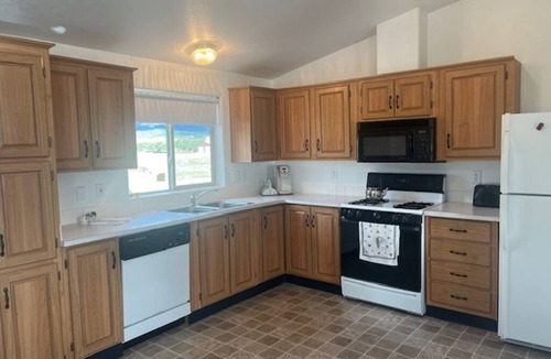 South Fork House | Spring has Sprung and the Mountains are Calling! Trailer Parking Available