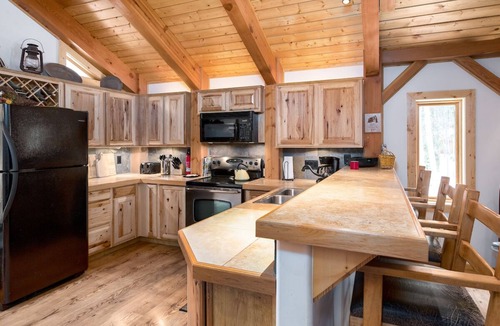 Blue River House | Spring Haven Home: Gorgeous, Dog Friendly
