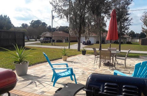 Spring Hill House | Spring Hill Home w/Lanai - Minutes to Beaches