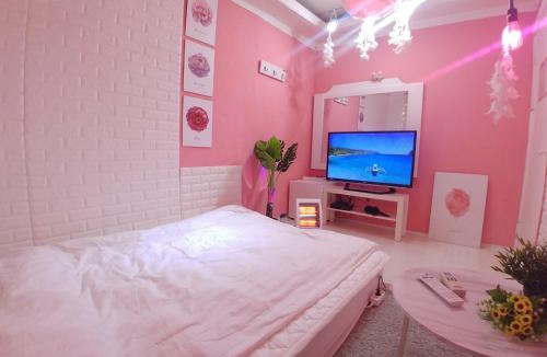 Namyeong-dong Hotel | Spring Light