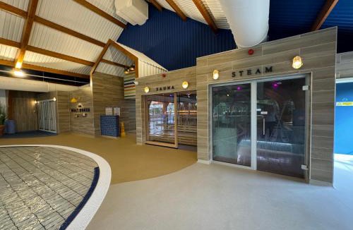 South Cerney House | Spring Lodge