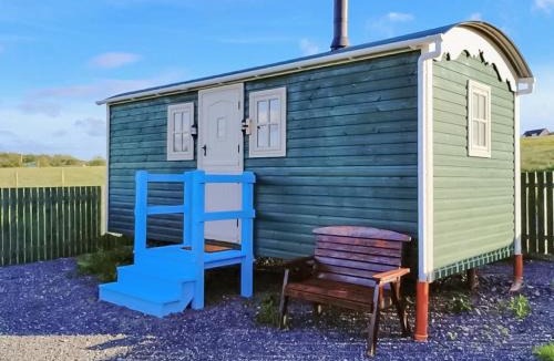 Rowrah House | Spring Meadow Shepherds Hut