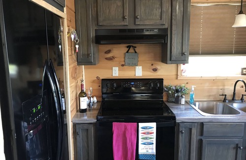 Hardy House | Spring River Area - New Custom-Built Lake House in Historic Hardy-Canoe-Kayak!