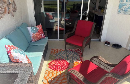 Bonita Springs Villa | Spring Run Golf Club Villa 3BR 2BA w/pool on 1st hole has golf club amenities