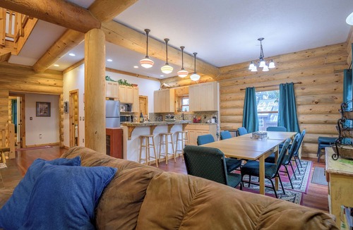 Government Camp Cabin | Spring special 3rd night free! stay before 6/07/26