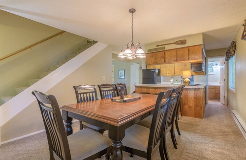 Government Camp Cabin | Spring special 3rd night free! stay before 6/22/26