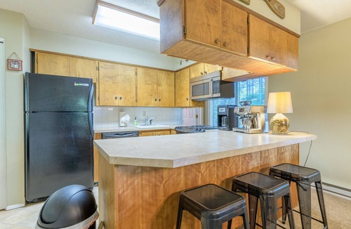 Government Camp Cabin | Spring special 3rd night free! stay before 6/22/26