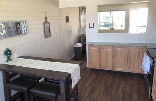 Alhambra Condo | Spring Training - Golf - Hiking - Updated Condo - Weekly/Monthly Availability
