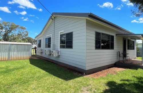 Parkes House | Spring Valley Cottage