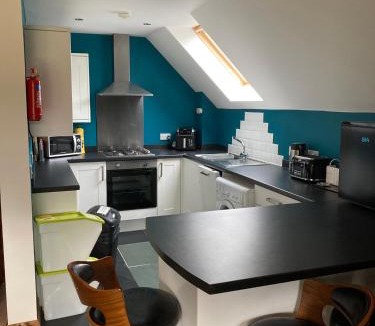 West Laroch Apartment | Springbank Apartment - Sleeps 4 - Pet Friendly
