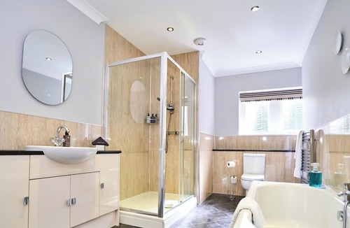 Darwen Hotel | Springbank Manor