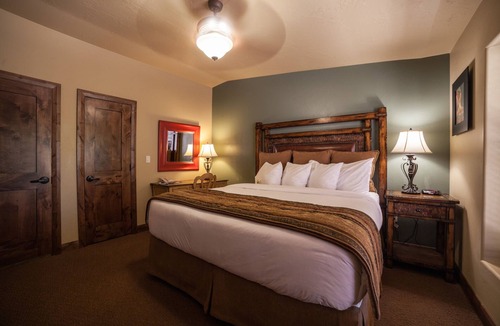 Zion National Park South Entrance Hotel | Springdale Outpost | 1 Unit | 1.4 Miles from Bit & Spur Saloon and Local Dining