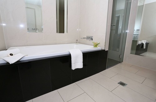 Springfield Lakes Hotel | Springfield Lakes Boutique Hotel