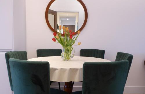 Harrogate Apartment | SpringfieldHarrogate