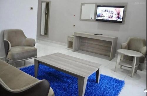 Asaba House | Springhill Hotel Suites-Guest Room