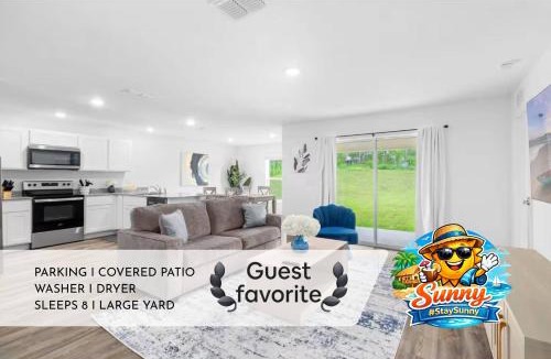 Spring Hill House | Springhill Retreat! 3 bed, 2 Bath!