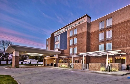 Benton Harbor Hotel | SpringHill Suites by Marriott St. Joseph Benton Harbor