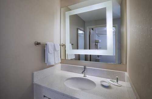 Boise Hotel | SpringHill Suites Boise West/Eagle