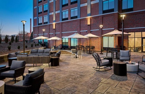 High Point Hotel | SpringHill Suites by Marriott High Point Downtown