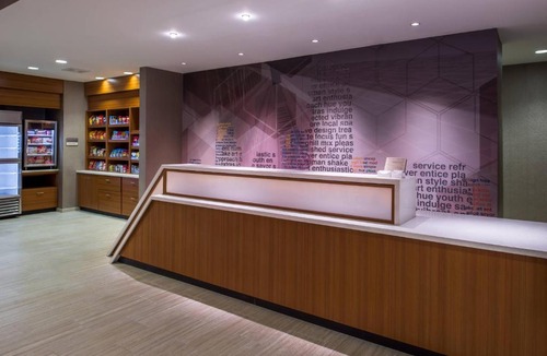 Greensboro Hotel | SpringHill Suites by Marriott Greensboro Airport