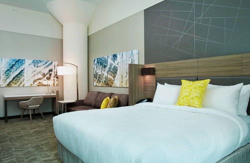 Westown Hotel | SpringHill Suites by Marriott Milwaukee Downtown